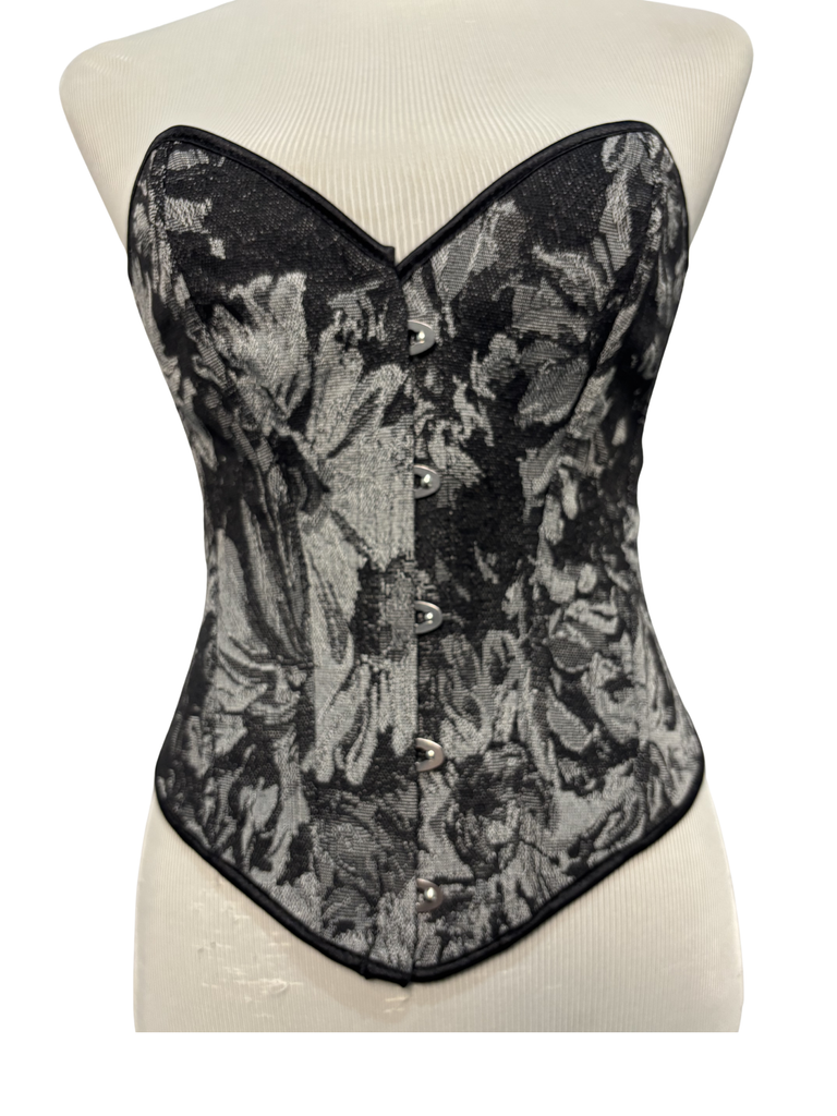 Anne Empire Fit Curves