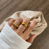 Adjustable Croissant Twisted Chain Designs Ring