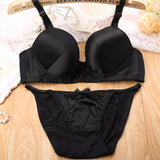 1980 Black Bra Set